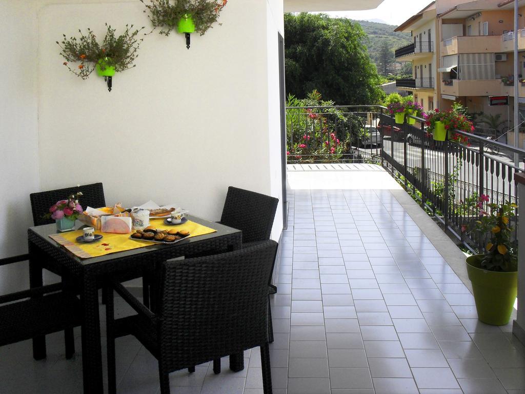 Casa Vacanze Milosa Terme Vigliatore Oda fotoğraf